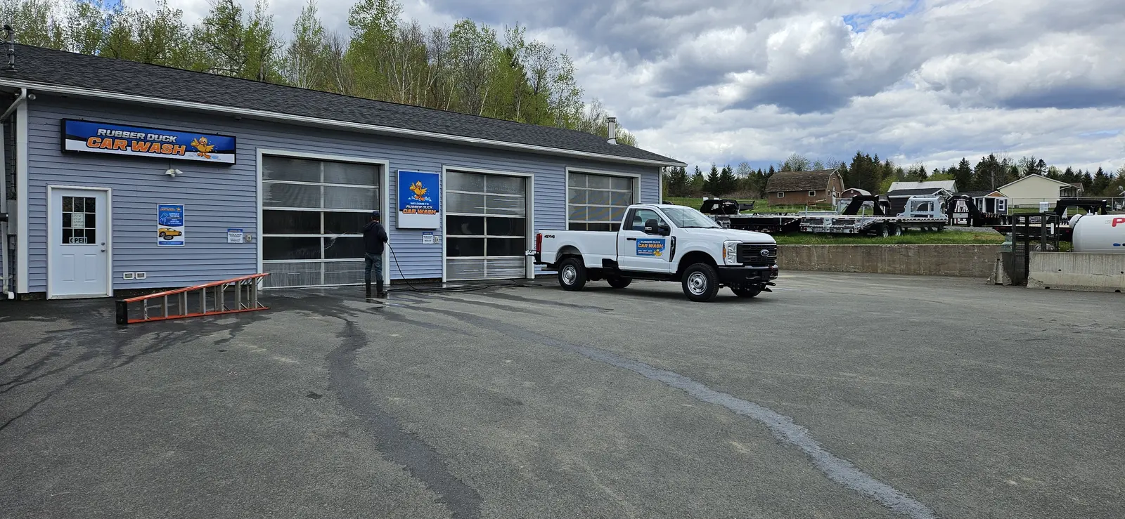 Rubber Duck Car Wash in Woodstock